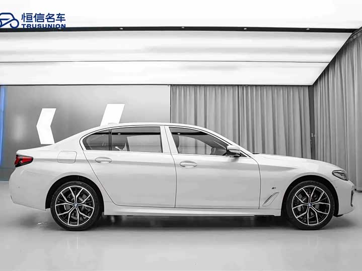 Фото 4 - BMW 5 Series