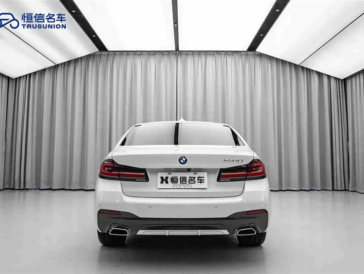 Фото 6 - BMW 5 Series