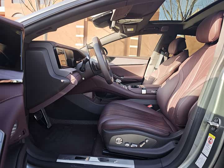 Фото 3 - Denza Z9GT