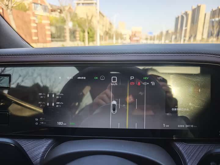 Фото 6 - Denza Z9GT