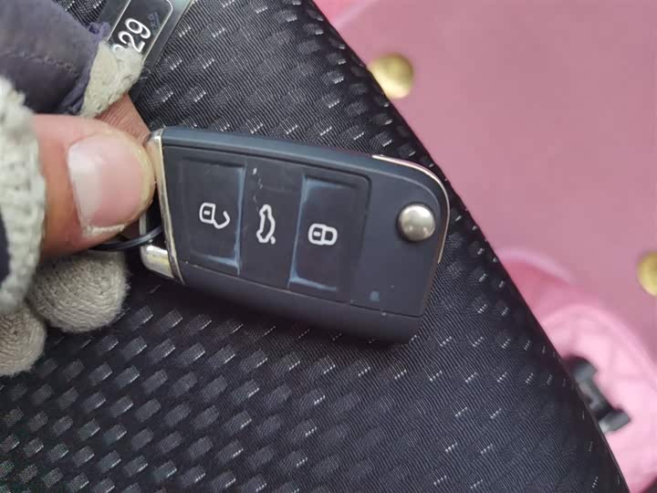 Фото 9 - Volkswagen Tacqua