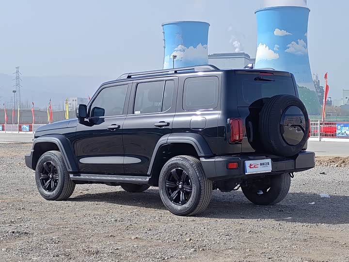 Фото 6 - Tank 300