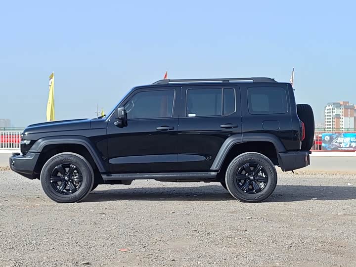 Фото 7 - Tank 300