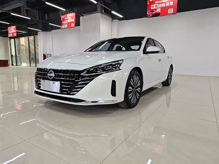 Фото 1 - Nissan Teana