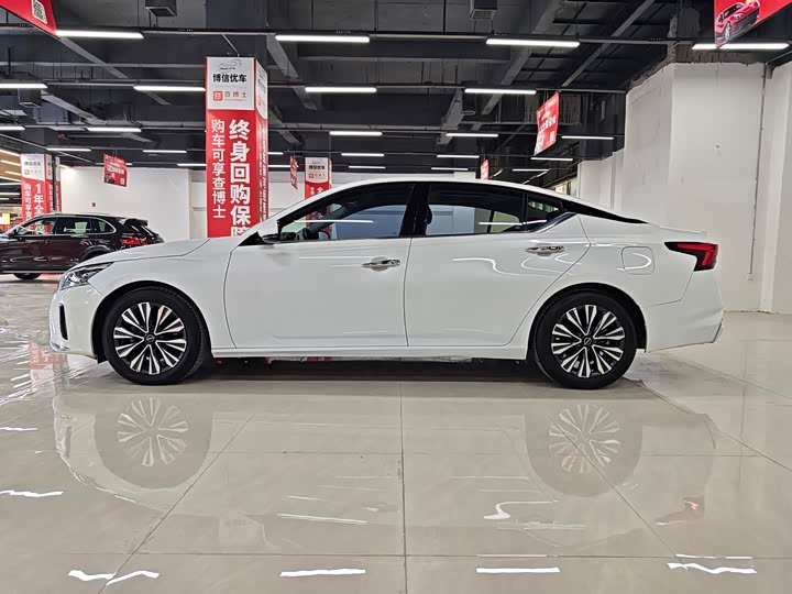 Фото 4 - Nissan Teana