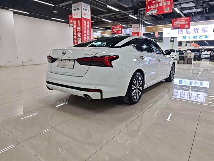 Фото 8 - Nissan Teana