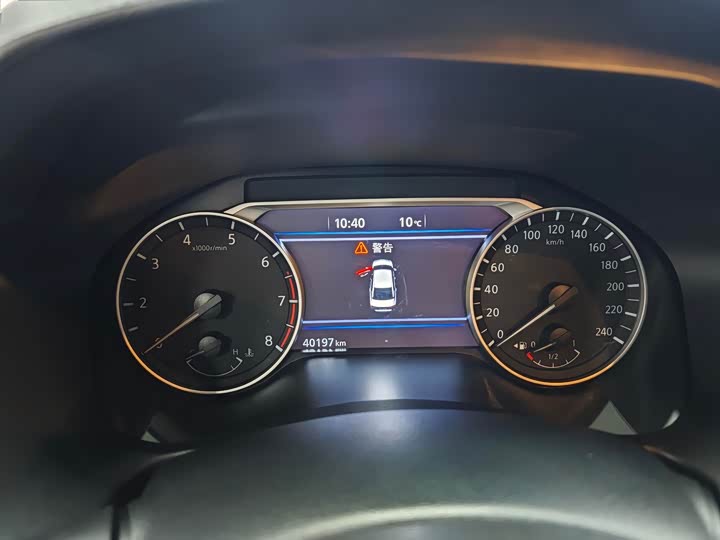 Фото 9 - Nissan Teana