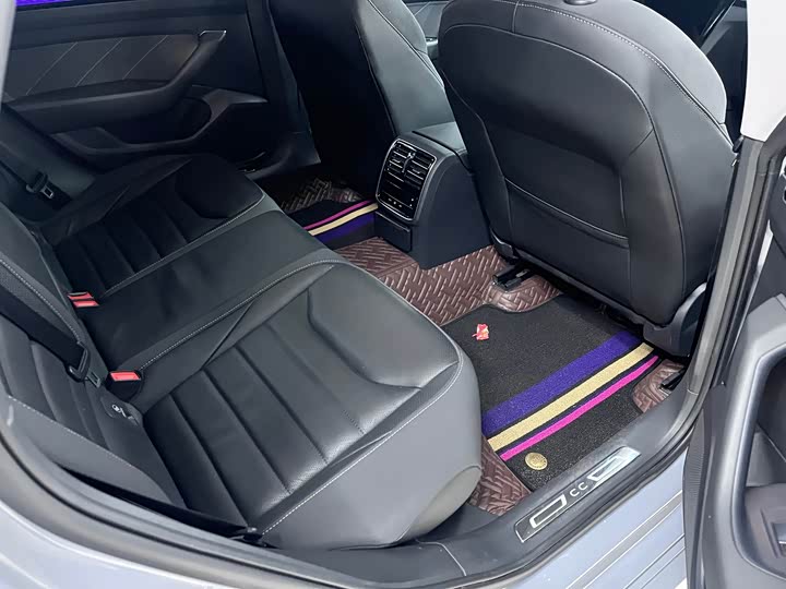 Фото 8 - Volkswagen CC