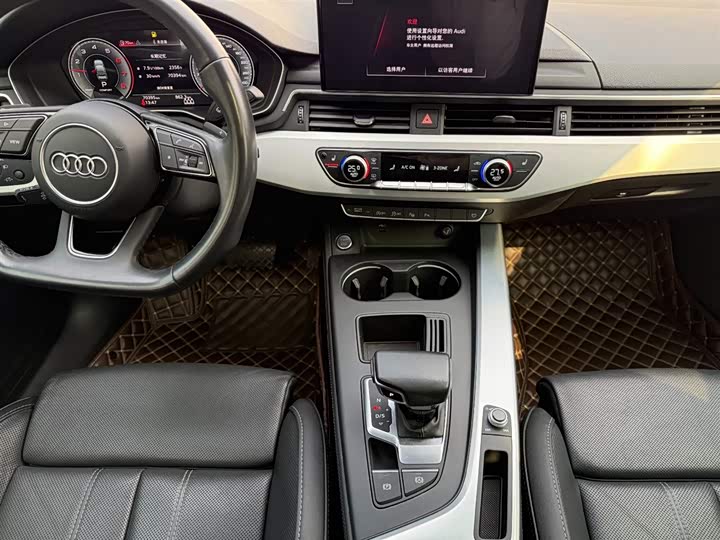 Фото 9 - Audi A4L