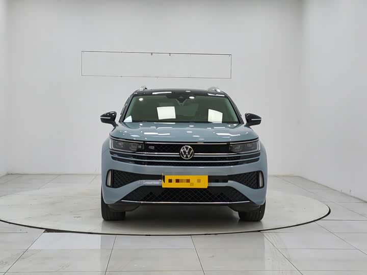 Фото 2 - Volkswagen Tavendor