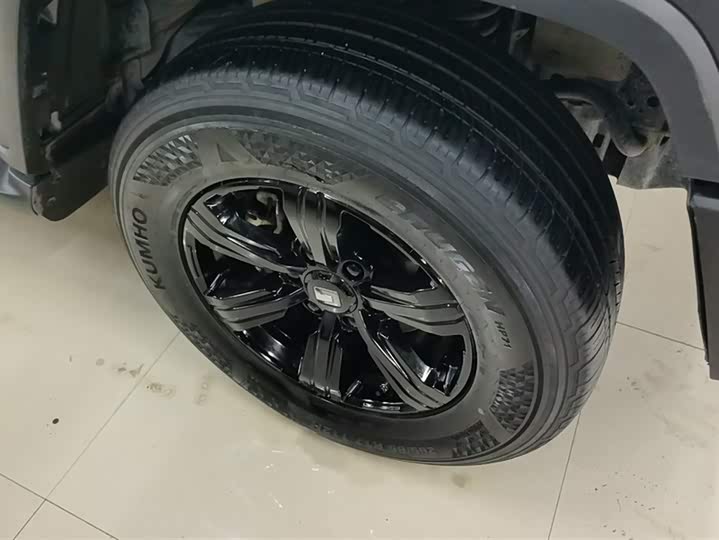 Фото 6 - Tank 300