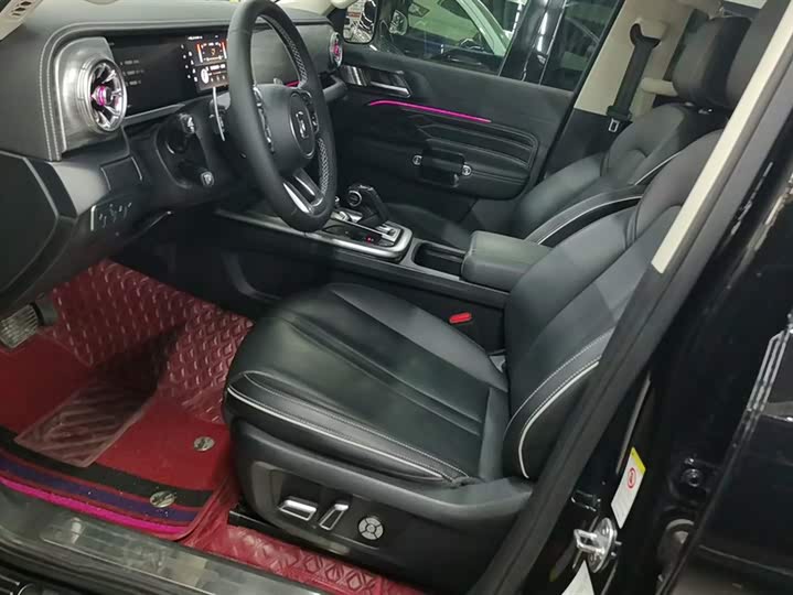 Фото 9 - Tank 300