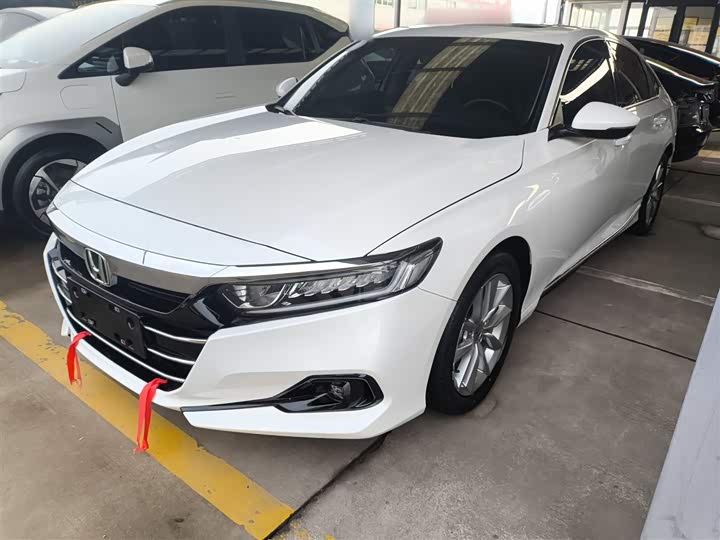 Фото 1 - Honda Accord