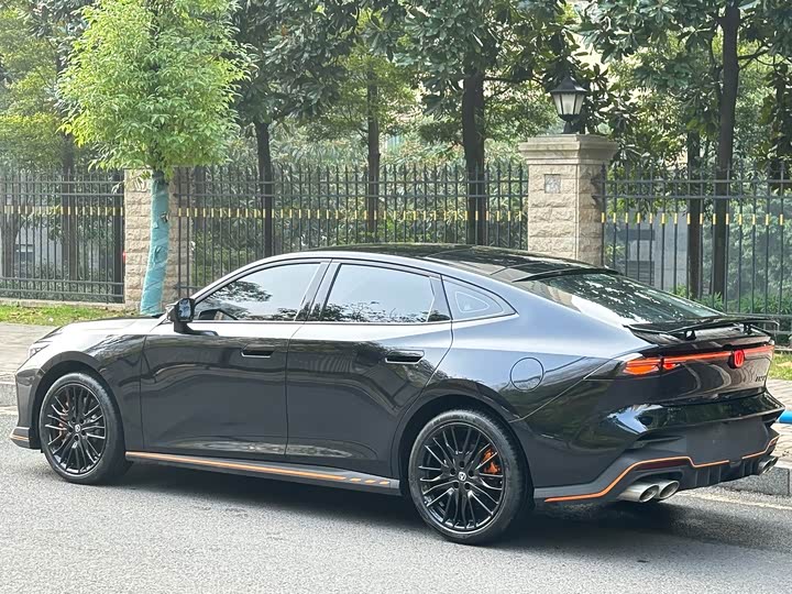 Фото 7 - Changan UNI-V