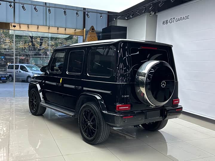 Фото 7 - Mercedes-Benz G-Class