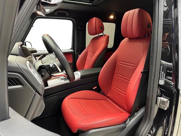 Фото 9 - Mercedes-Benz G-Class