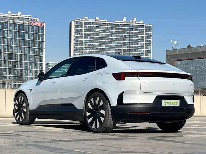 Фото 6 - Polestar 4