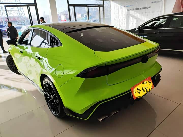 Фото 4 - Changan UNI-V