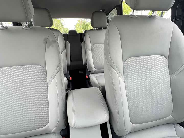 Фото 6 - Maxus G50