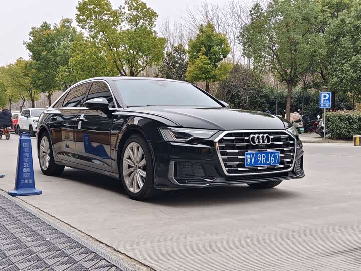 Фото 3 - Audi A6L