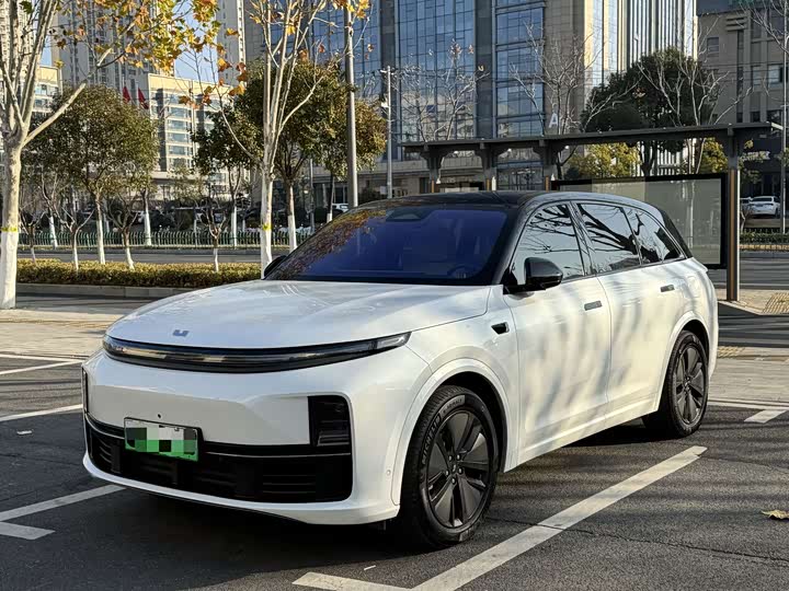 Фото 1 - LiXiang L7