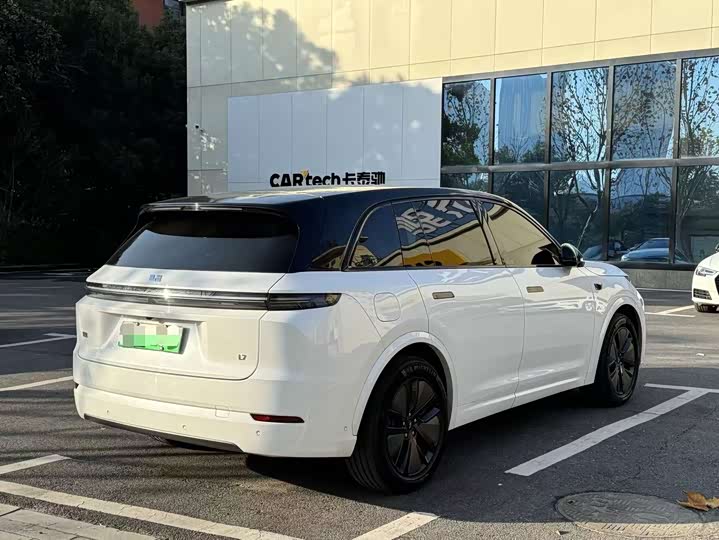 Фото 9 - LiXiang L7