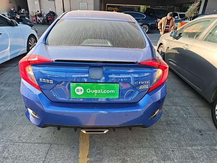 Фото 5 - Honda Civic