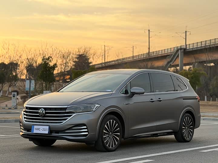 Фото 1 - Volkswagen Viloran