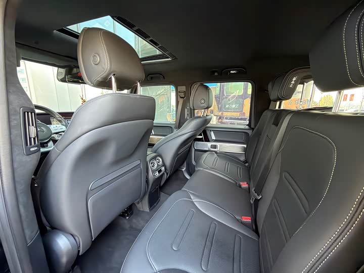 Фото 8 - Mercedes-Benz G-Class