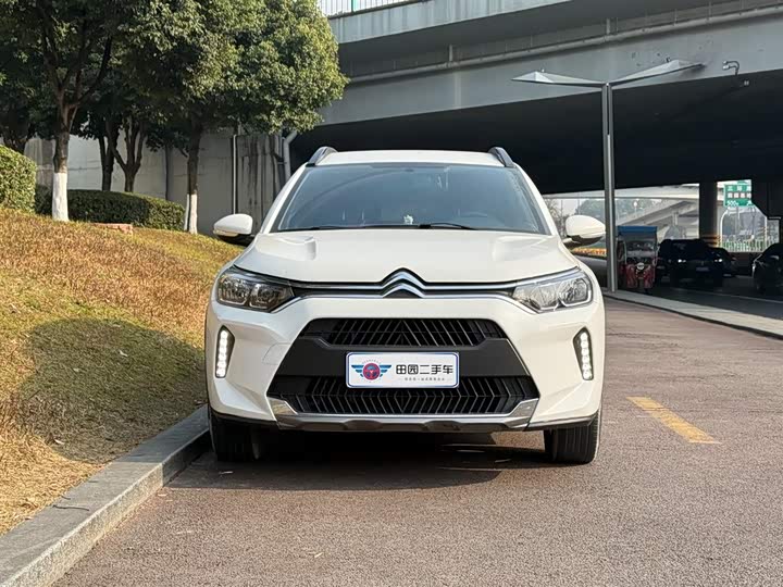 Фото 2 - Citroen C3-XR