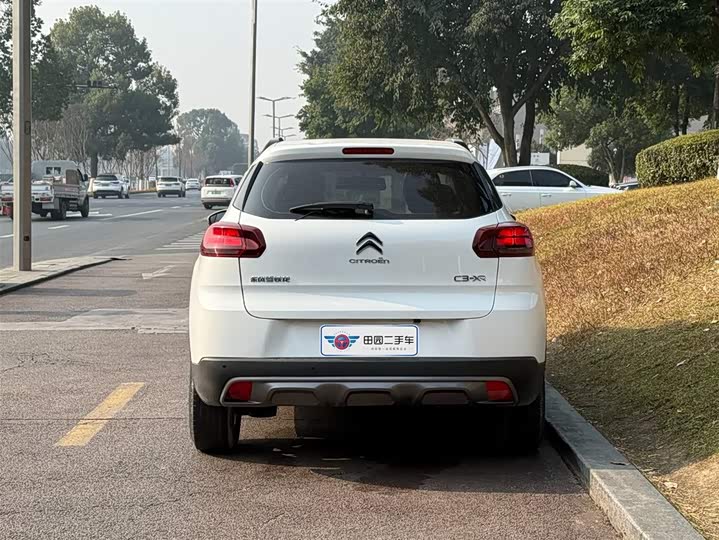 Фото 4 - Citroen C3-XR