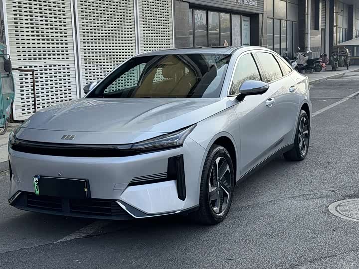 Фото 1 - Geely Galaxy L6