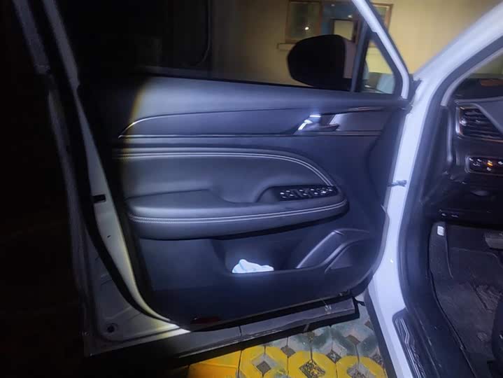 Фото 7 - GAC Trumpchi GS5