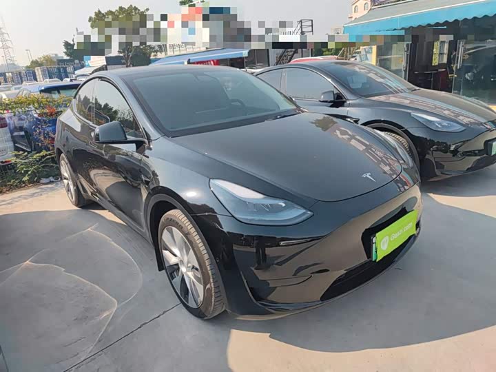 Фото 4 - Tesla Model Y