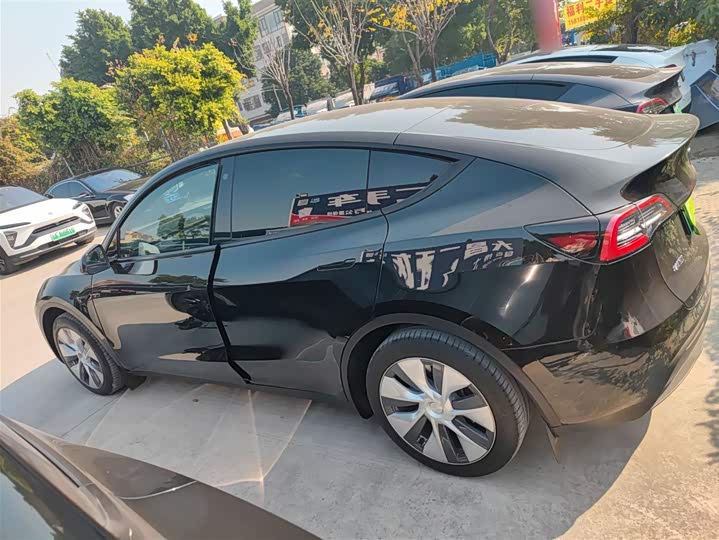 Фото 5 - Tesla Model Y