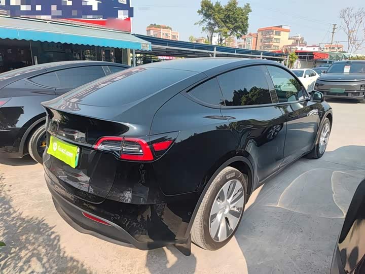 Фото 7 - Tesla Model Y