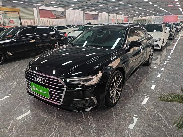 Фото 2 - Audi A6L
