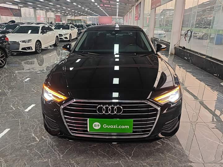 Фото 3 - Audi A6L