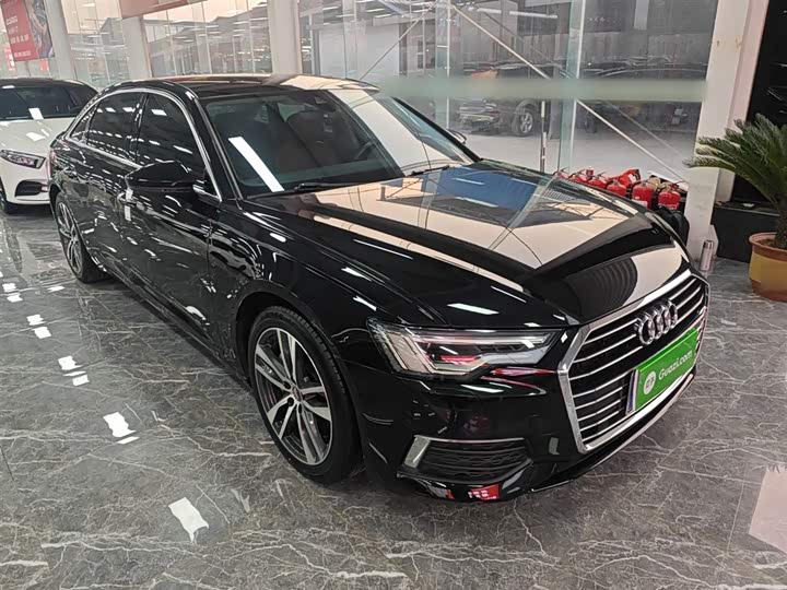 Фото 4 - Audi A6L