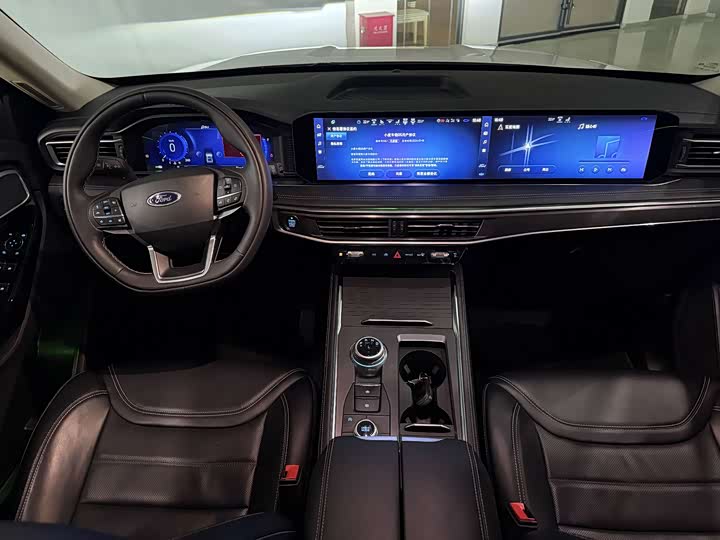 Фото 9 - Ford Explorer