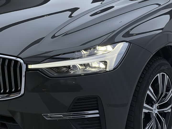 Фото 4 - Volvo XC60