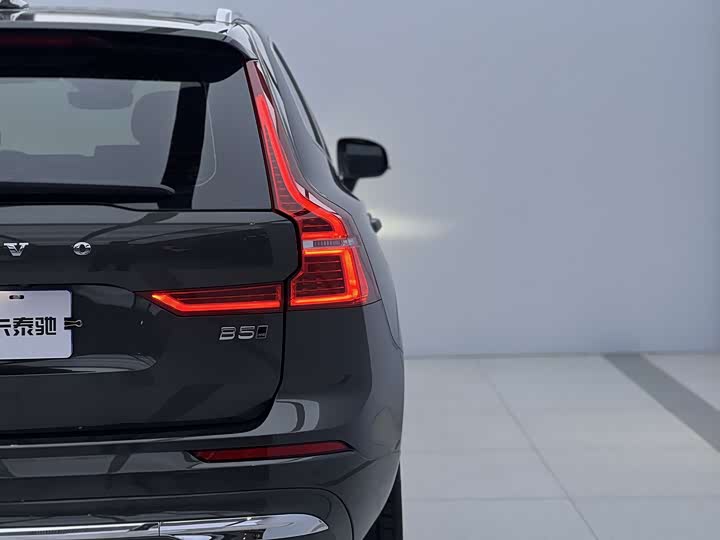 Фото 6 - Volvo XC60