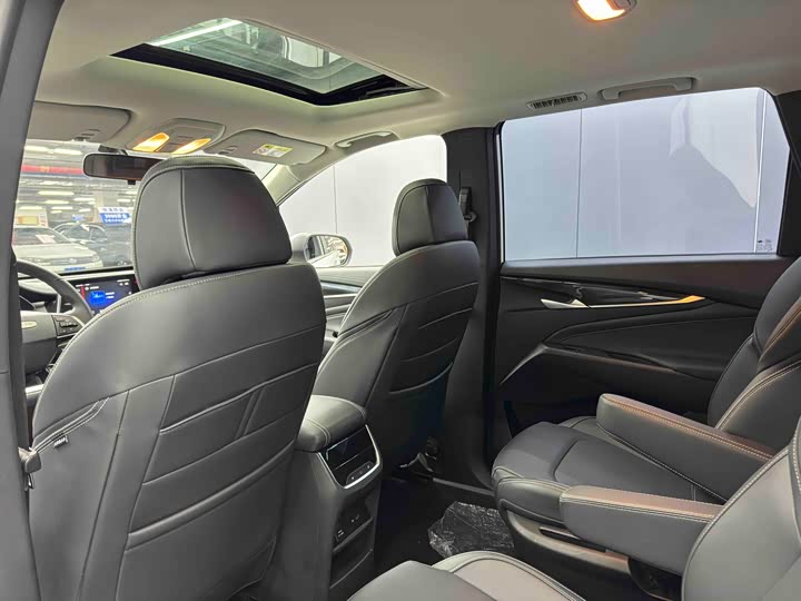 Фото 5 - Maxus G50