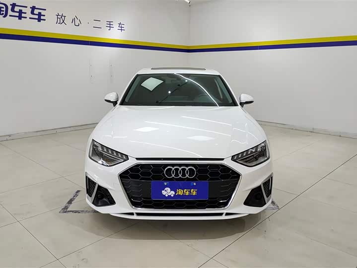 Фото 2 - Audi A4L