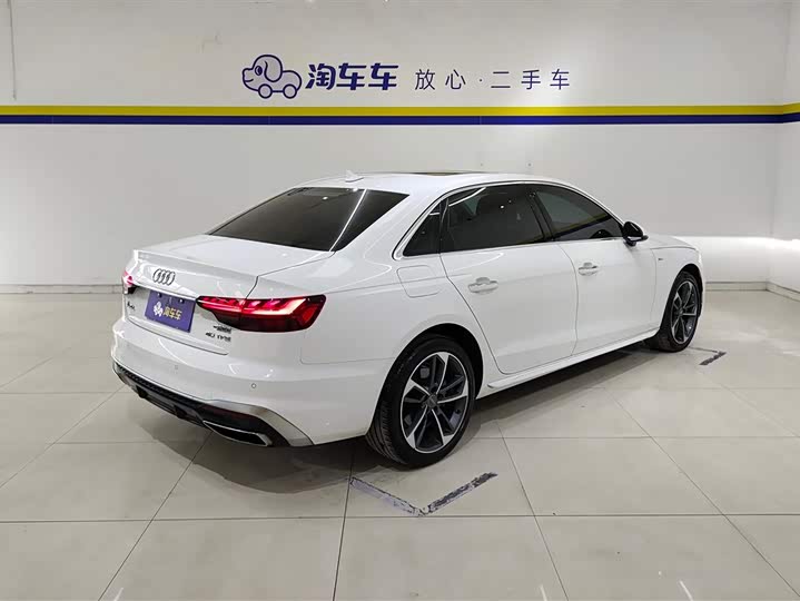 Фото 3 - Audi A4L