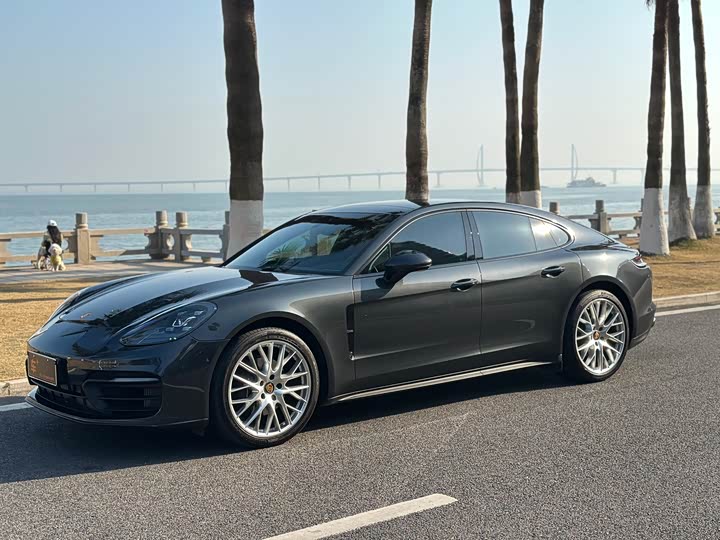 Фото 8 - Porsche Panamera