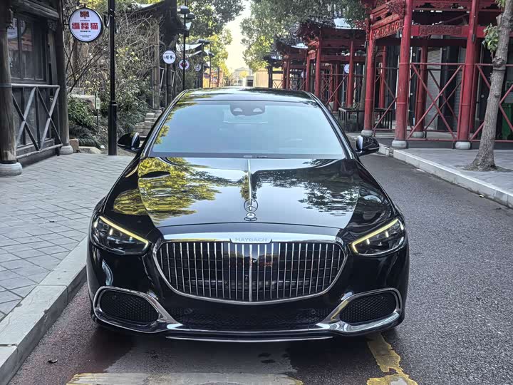 Фото 2 - Mercedes-Benz Maybach S-Class