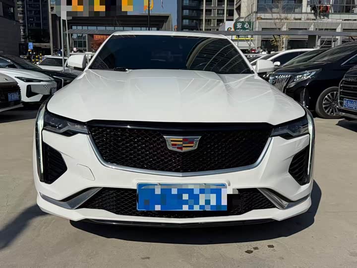 Фото 2 - Cadillac CT4