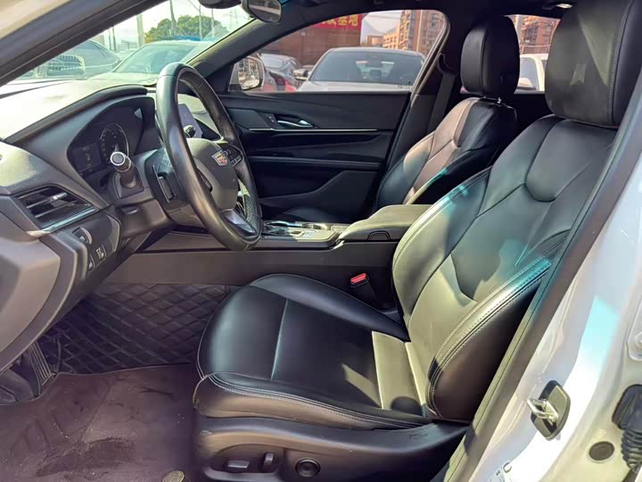 Фото 4 - Cadillac CT4