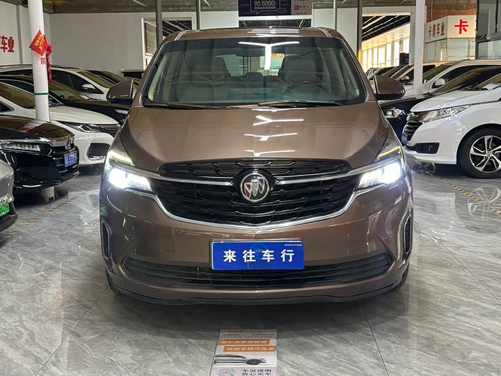 Фото 2 - Buick GL8 ES